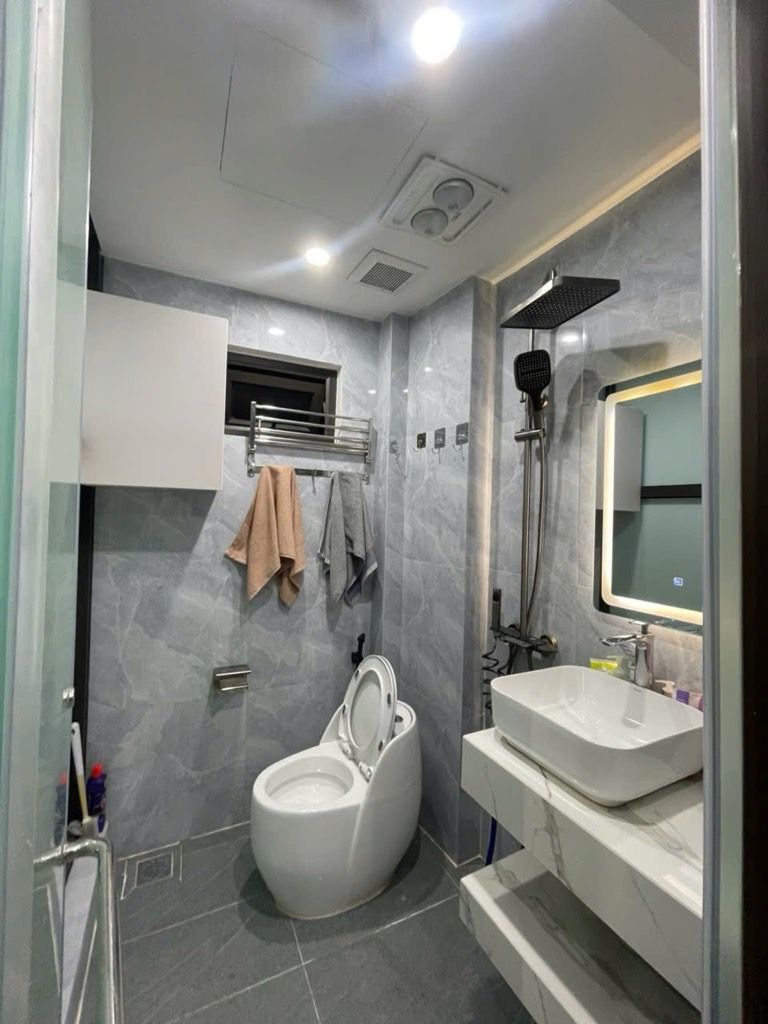 Bán nhà Tây Sơn - diện tích 15.4m2 4 tầng - ô tô đỗ cổng - giá 6,9 tỷ