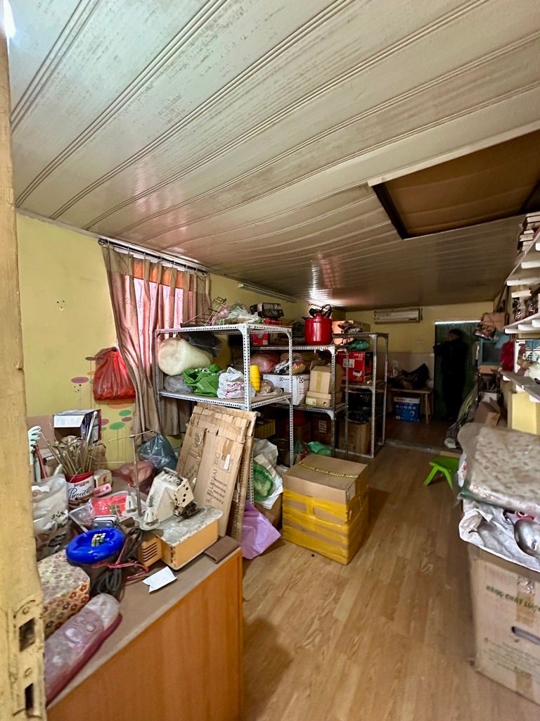 Bán nhà Láng - diện tích 58.3m2 3 tầng - Mặt phố kinh doanh sầm uất - giá 18,4 tỷ