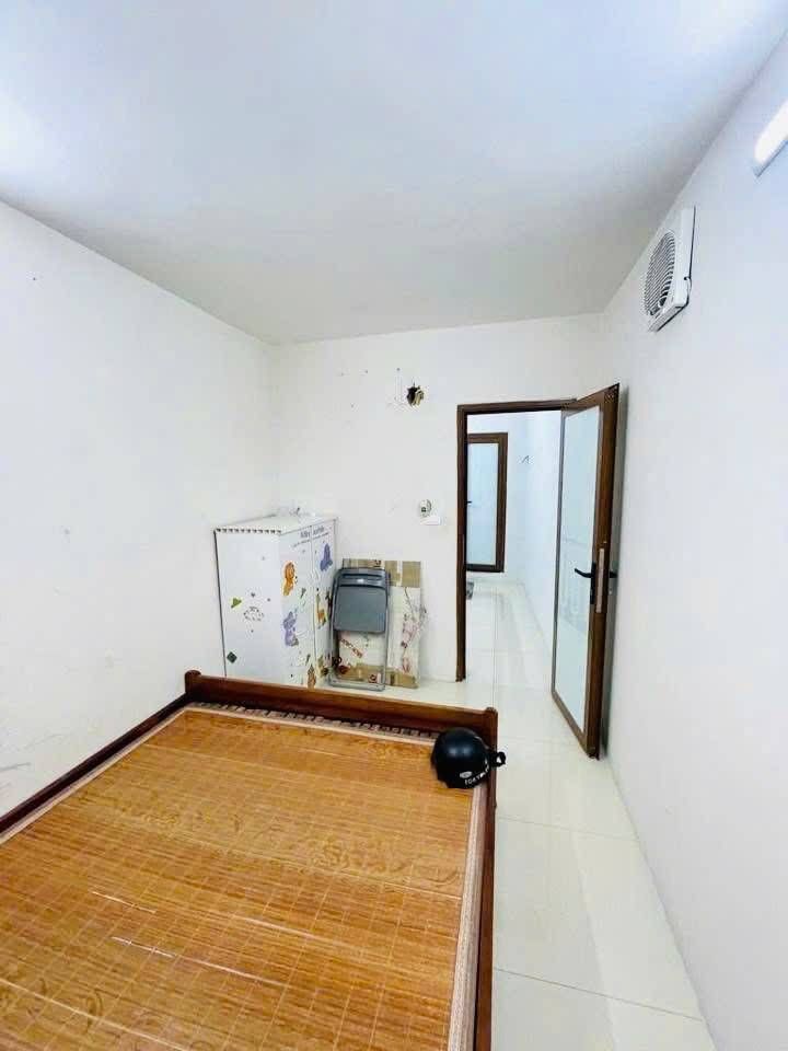 Bán nhà Nguyễn Lương Bằng - diện tích 30,4m2 3 tầng - ô tô tránh - giá 9,5 tỷ