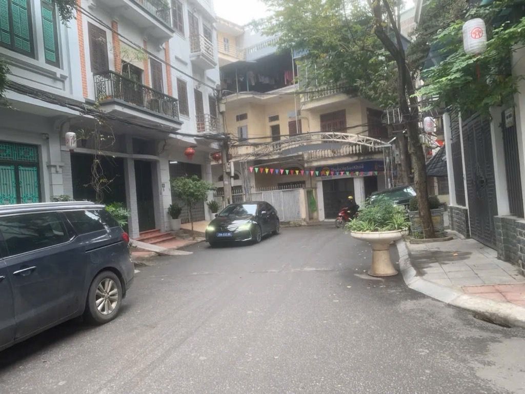 Bán nhà Kim Ngưu - diện tích 39,6m2 6 tầng - Ô TÔ VÀO NHÀ - giá 13,8 tỷ