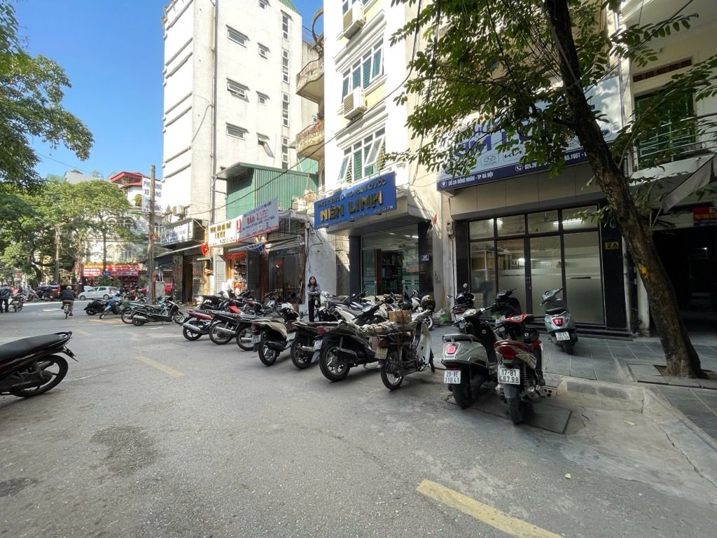 Bán nhà Đồng Nhân - diện tích 32,3m2 4 tầng - gần hồ - giá 10,5 tỷ