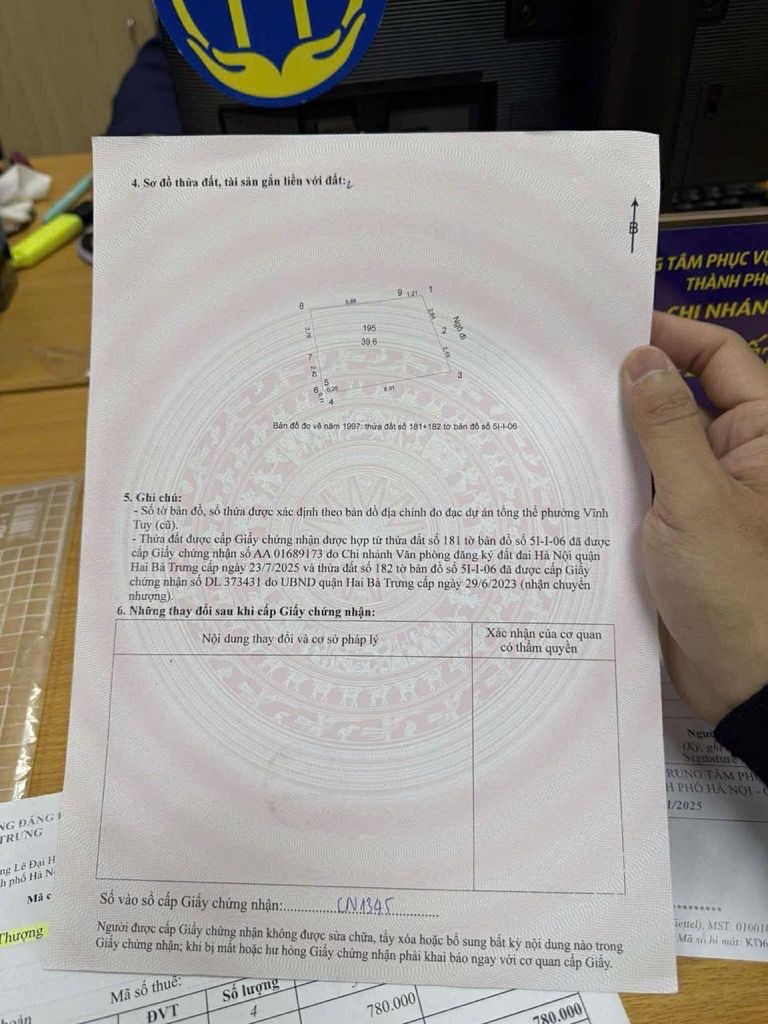 Bán nhà Vĩnh Tuy - diện tích 40m2 7 tầng - LÔ GÓC - MẶT NGÕ THÔNG - Ô TÔ VÀO NHÀ - giá 20 tỷ