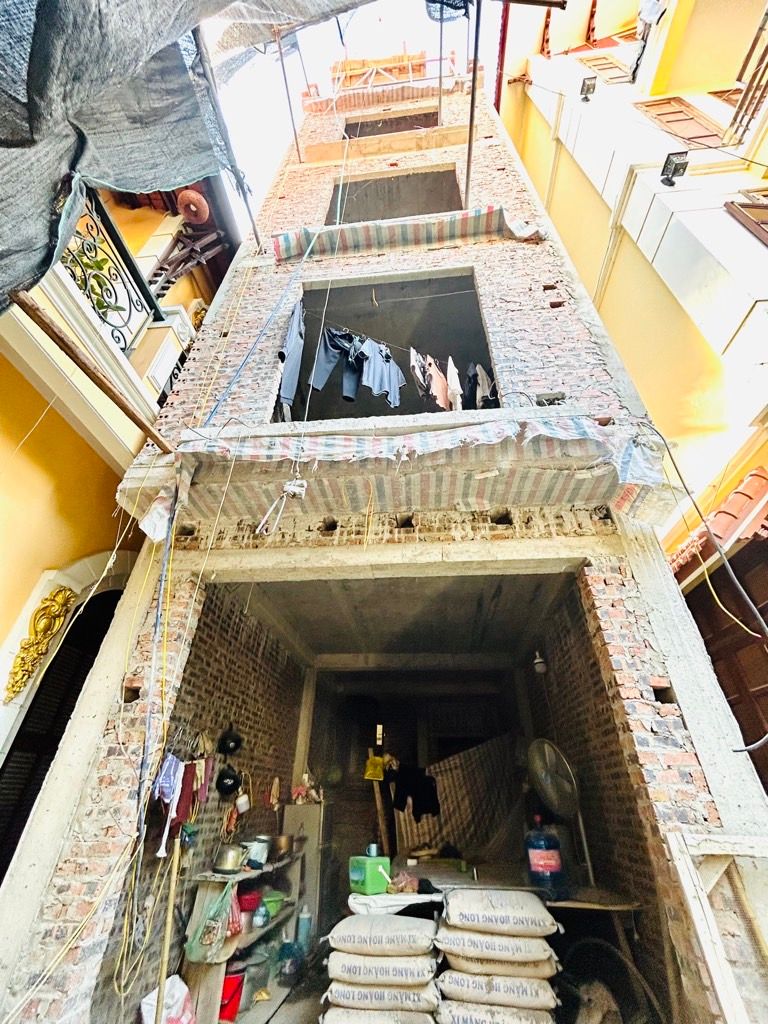 Bán nhà Lĩnh Nam - diện tích 37m2 6 tầng - Lô góc, thang máy - giá 9,8 tỷ