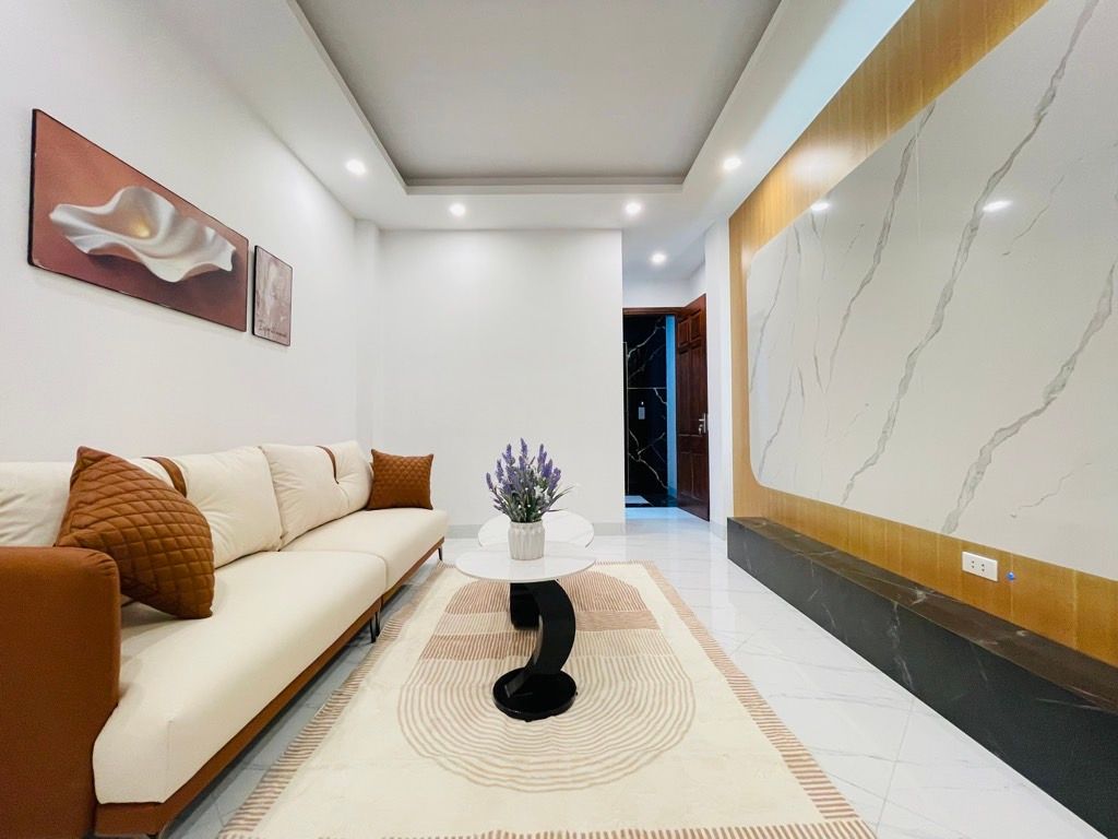 Bán nhà Thuý Lĩnh - diện tích 30m2 6 tầng - Ô tô đỗ cổng - giá 7,6 tỷ