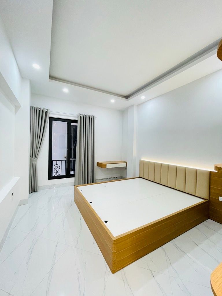 Bán nhà Thuý Lĩnh - diện tích 30m2 6 tầng - Ô tô đỗ cổng - giá 7,6 tỷ