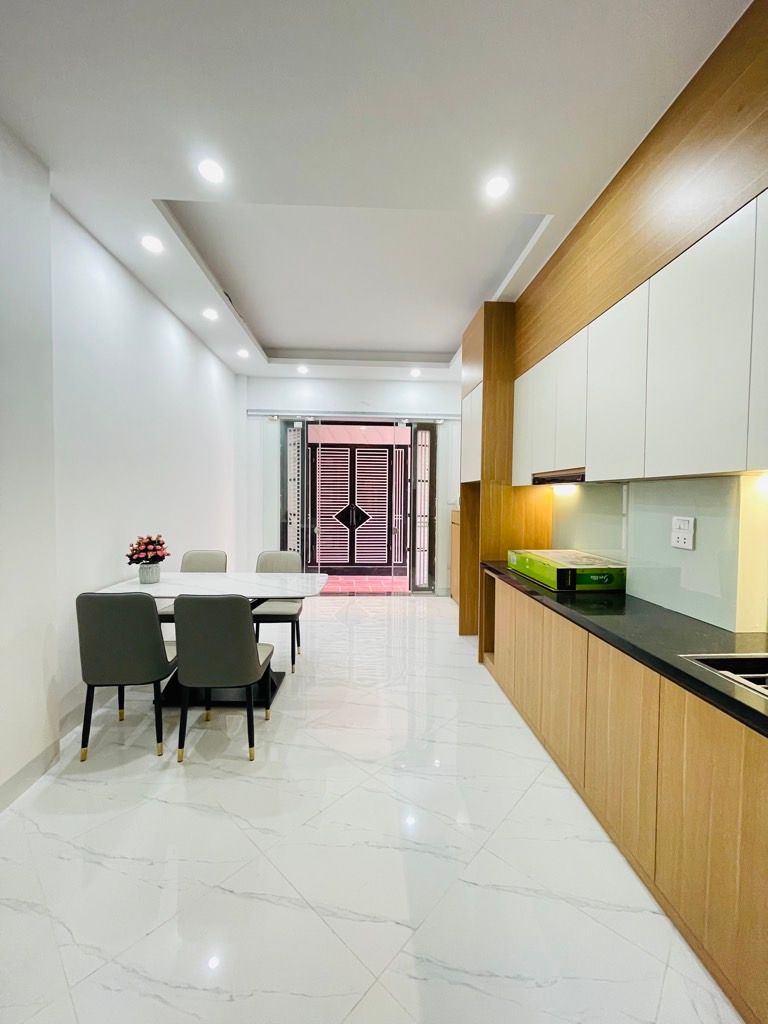 Bán nhà Thuý Lĩnh - diện tích 30m2 6 tầng - Ô tô đỗ cổng - giá 7,6 tỷ