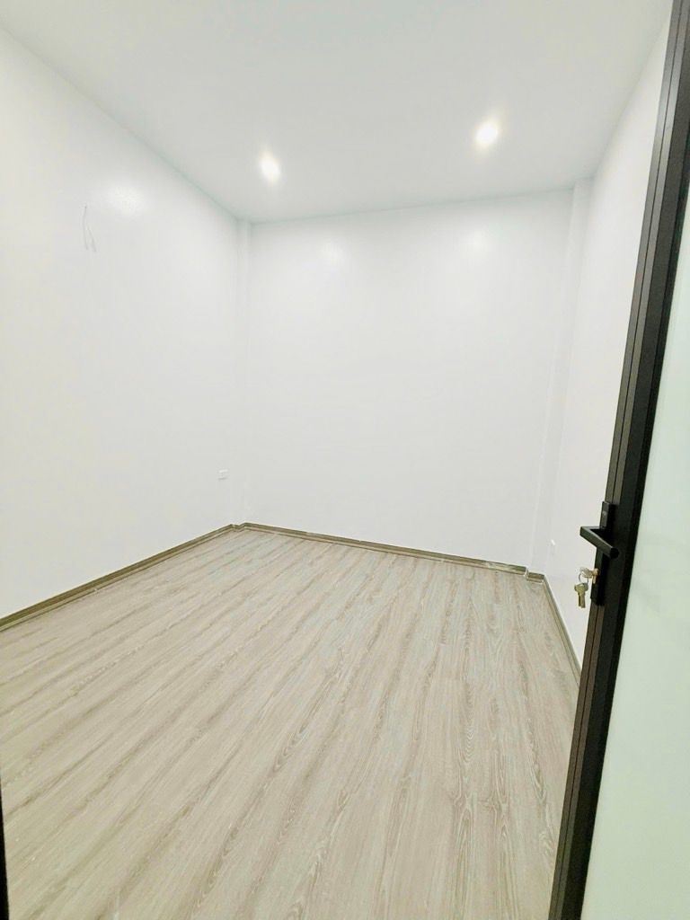 Bán nhà Thanh Đàm - diện tích 30.5m2 4 tầng - Ô TÔ CÁCH NHÀ 10M - giá 6,5 tỷ