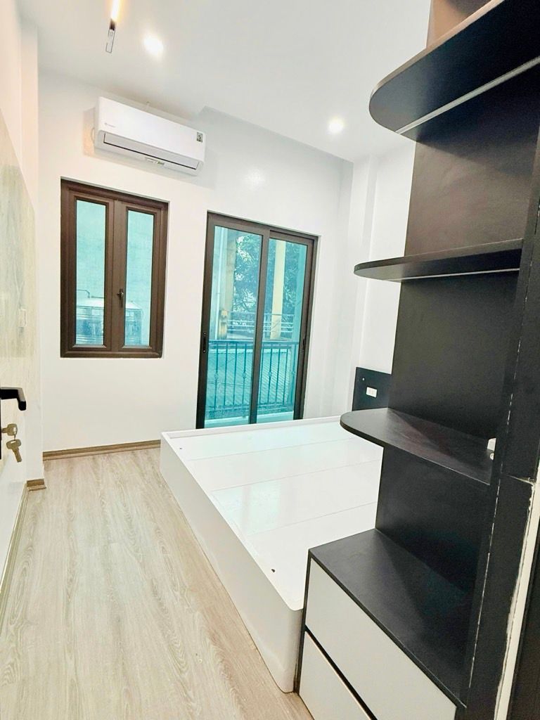 Bán nhà Thanh Đàm - diện tích 30.5m2 4 tầng - Ô TÔ CÁCH NHÀ 10M - giá 6,5 tỷ