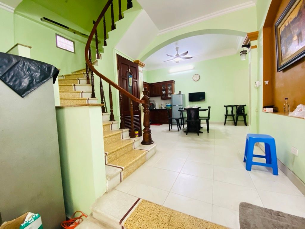 Bán nhà Đặng Văn Ngữ - diện tích 64.7m2 3 tầng - Lô góc - giá 19,7 tỷ