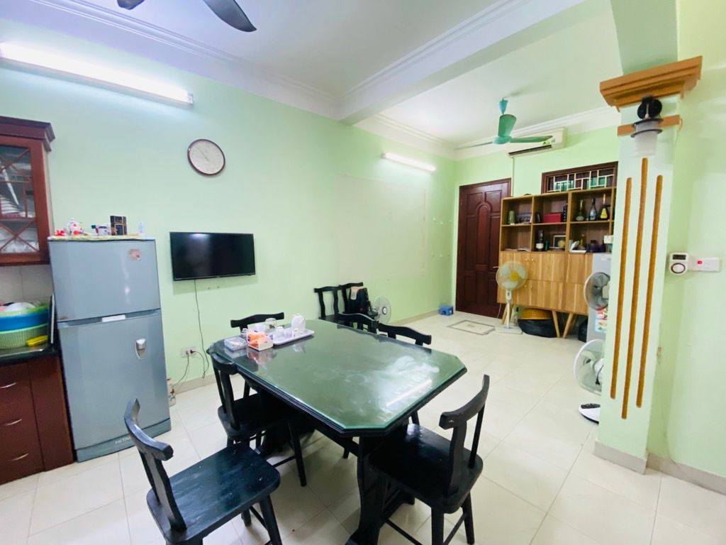 Bán nhà Đặng Văn Ngữ - diện tích 64.7m2 3 tầng - Lô góc - giá 19,7 tỷ