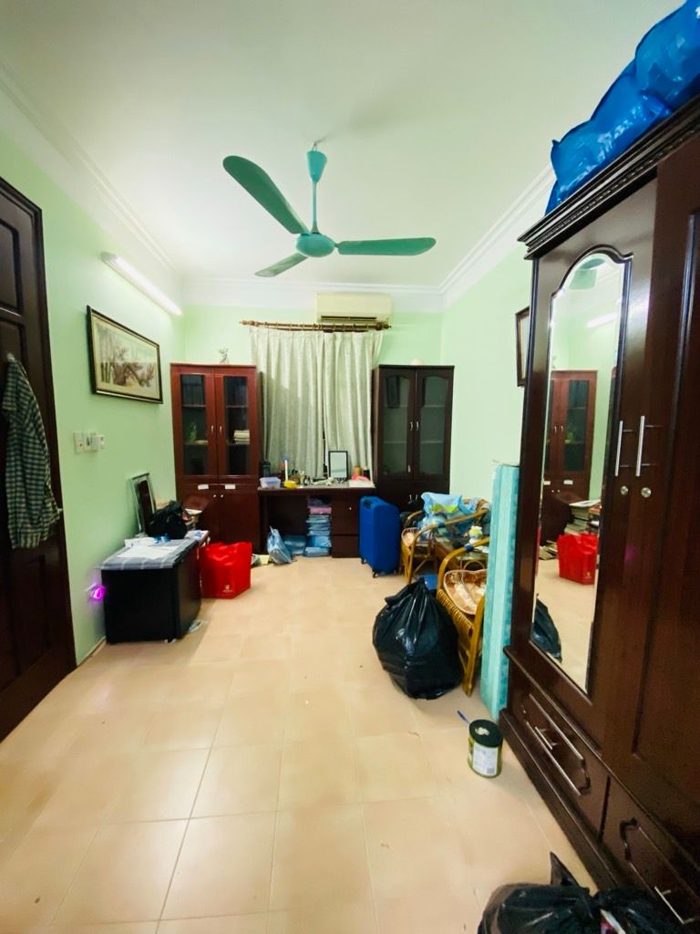 Bán nhà Đặng Văn Ngữ - diện tích 64.7m2 3 tầng - Lô góc - giá 19,7 tỷ