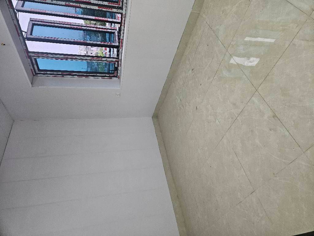 Bán nhà Định Công Hạ - diện tích 40.2m2 2 tầng - Ô tô đỗ cửa - giá 2,45 tỷ