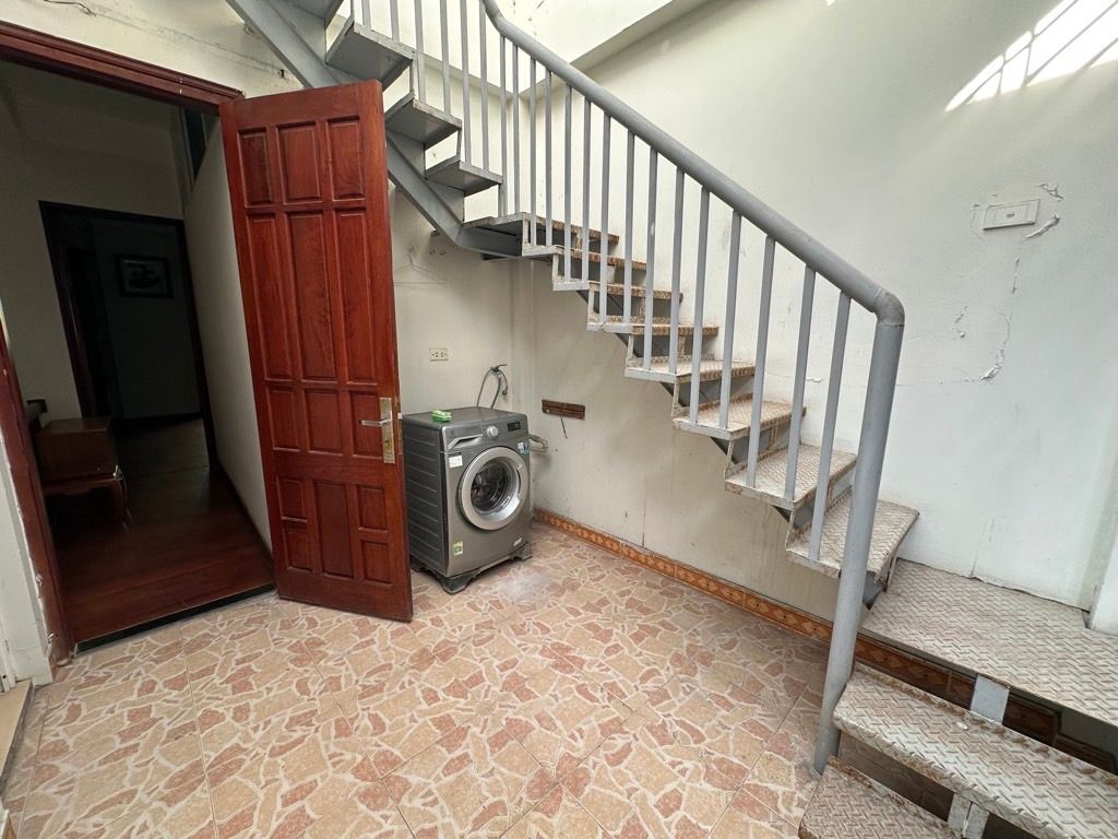 Bán nhà Bạch Đằng - diện tích 50.9m2 3 tầng - ô tô đỗ cửa - giá 14,6 tỷ