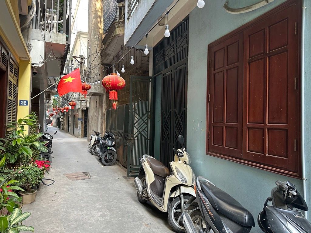 Bán nhà Bạch Đằng - diện tích 50.9m2 3 tầng - ô tô đỗ cửa - giá 14,6 tỷ