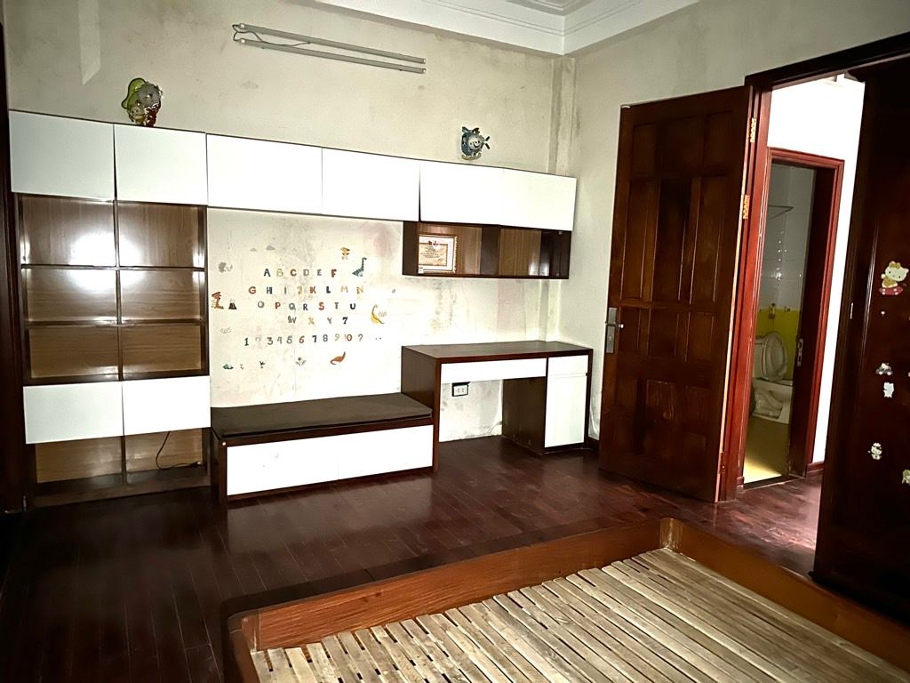 Bán nhà Bạch Đằng - diện tích 50.9m2 3 tầng - ô tô đỗ cửa - giá 14,6 tỷ