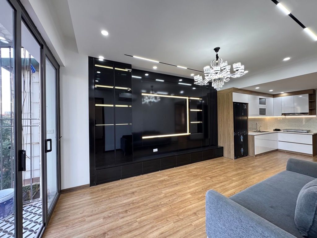 Bán nhà Đền Lừ - diện tích 70m2 5 tầng - Lô góc thoáng vĩnh viễn - giá 5,5 tỷ