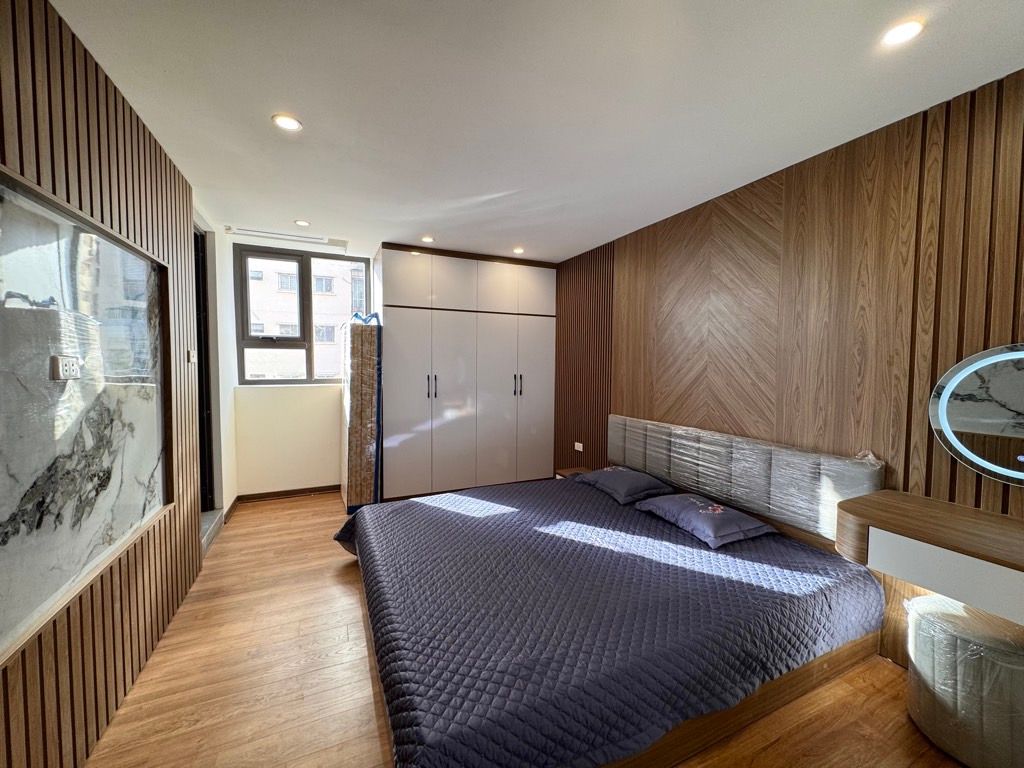 Bán nhà Đền Lừ - diện tích 70m2 5 tầng - Lô góc thoáng vĩnh viễn - giá 5,5 tỷ