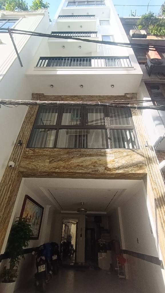 Bán nhà Nguyễn Văn Cừ 41,1m2 x 7 tầng, Q. Long Biên – Giá 17,5 tỷ