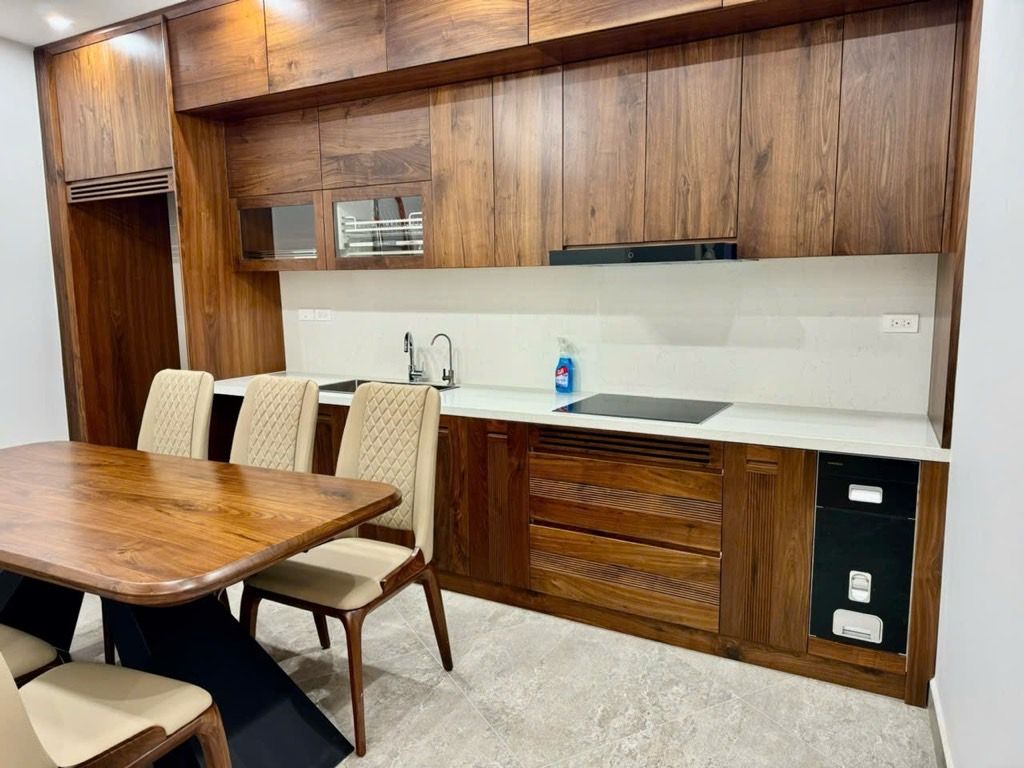 Bán nhà Thổ Quan - diện tích 48.7m2 5 tầng - Nhà mới kính koong, full nội thất đẳng cấp - giá 17,5 tỷ