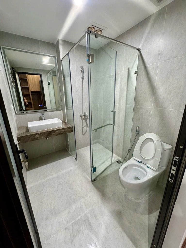 Bán nhà Thổ Quan - diện tích 48.7m2 5 tầng - Nhà mới kính koong, full nội thất đẳng cấp - giá 17,5 tỷ