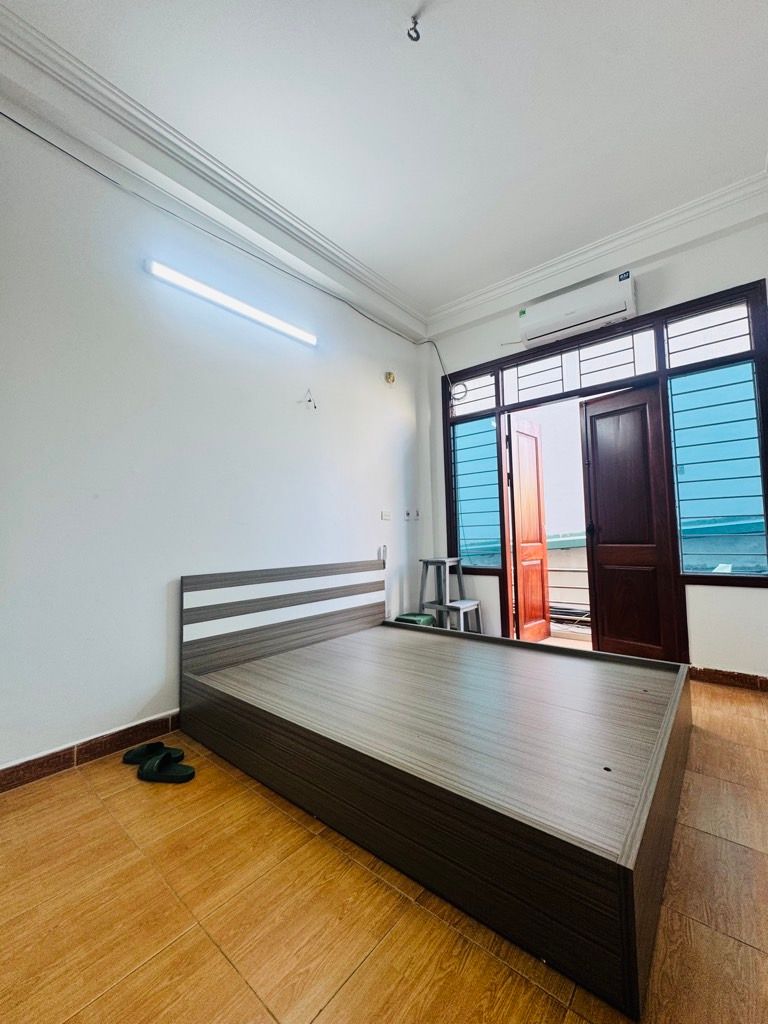 Bán nhà Lĩnh Nam - diện tích 30m2 4 tầng - Ngõ 225 nông, gần phố - giá 7,95 tỷ