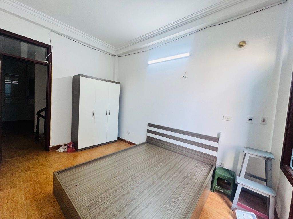 Bán nhà Lĩnh Nam - diện tích 30m2 4 tầng - Ngõ 225 nông, gần phố - giá 7,95 tỷ