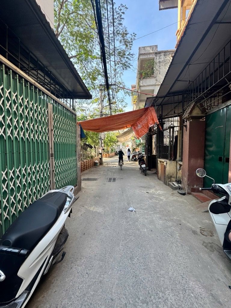 Bán nhà Nguyễn Khoái - diện tích 40m2 5 tầng - Ô TÔ ĐỖ CỬA - giá 13,5 tỷ