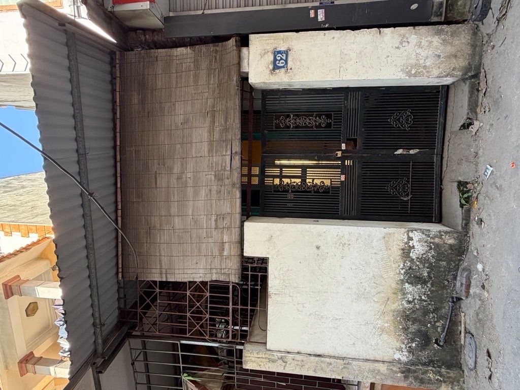 Bán nhà Nguyễn Khoái - diện tích 40m2 5 tầng - Ô TÔ ĐỖ CỬA - giá 13,5 tỷ