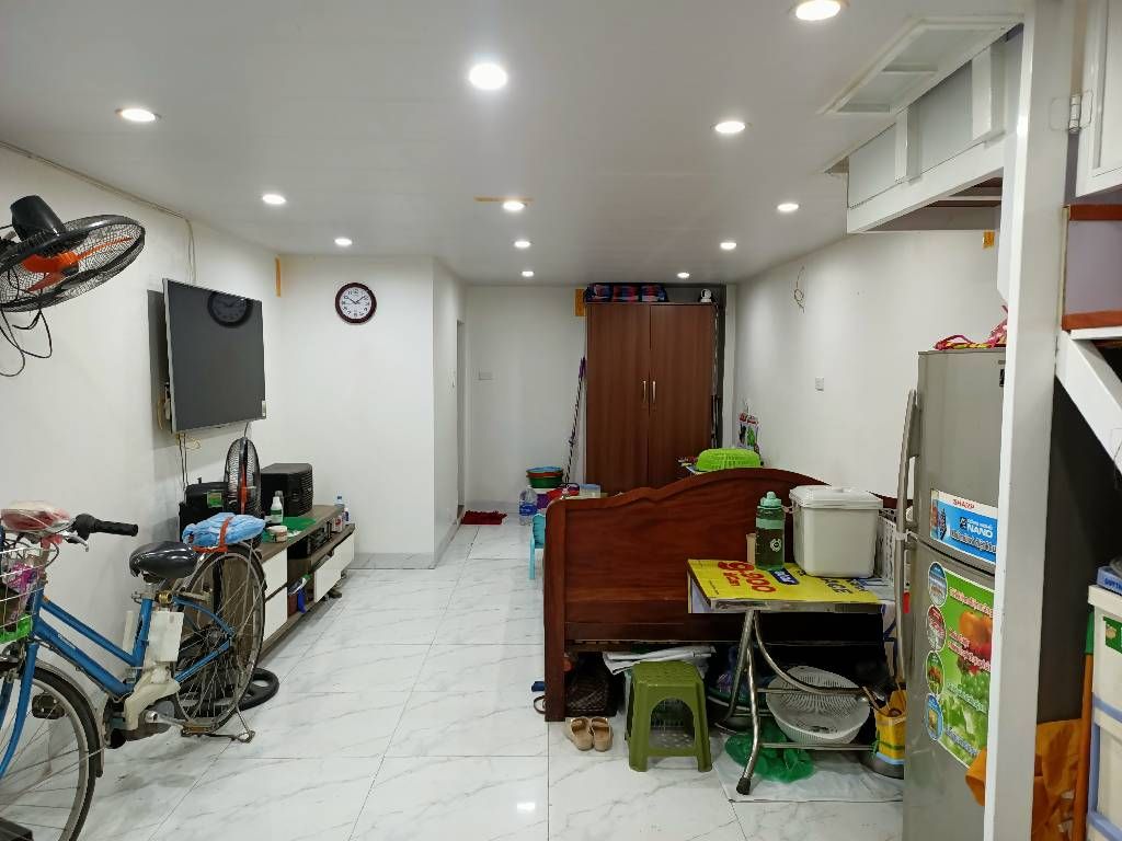 Bán nhà Tam Trinh - diện tích 28.8m2 2 tầng - Nhà mặt ngõ kinh doanh - giá 1,8 tỷ