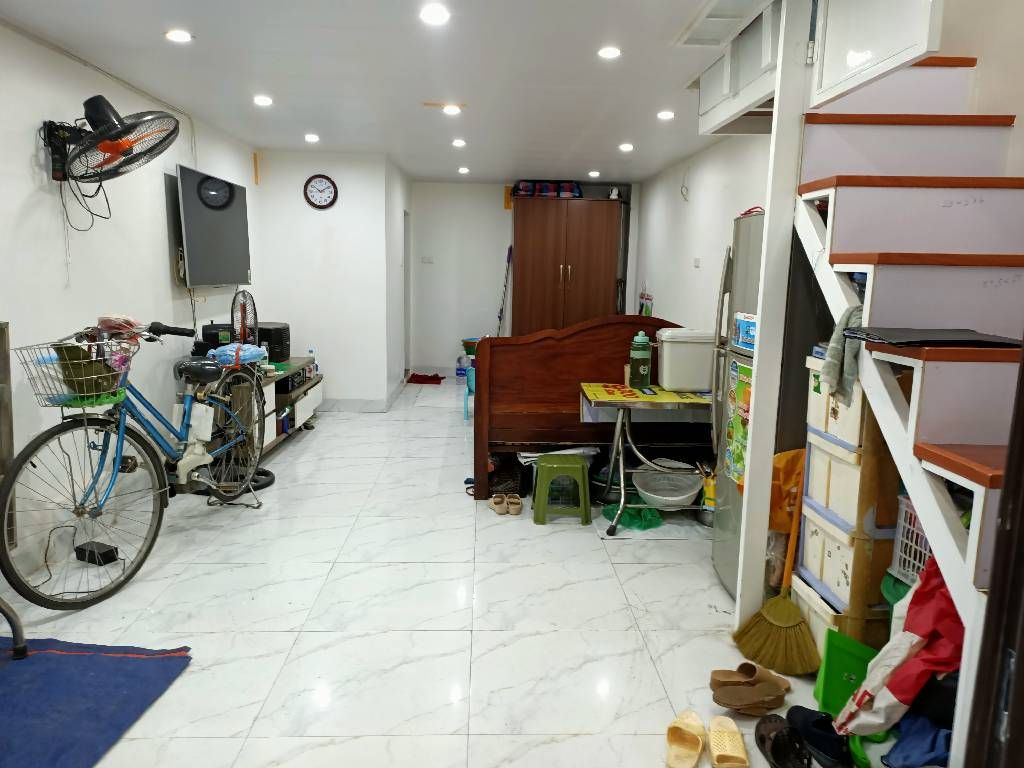 Bán nhà Tam Trinh - diện tích 28.8m2 2 tầng - Nhà mặt ngõ kinh doanh - giá 1,8 tỷ