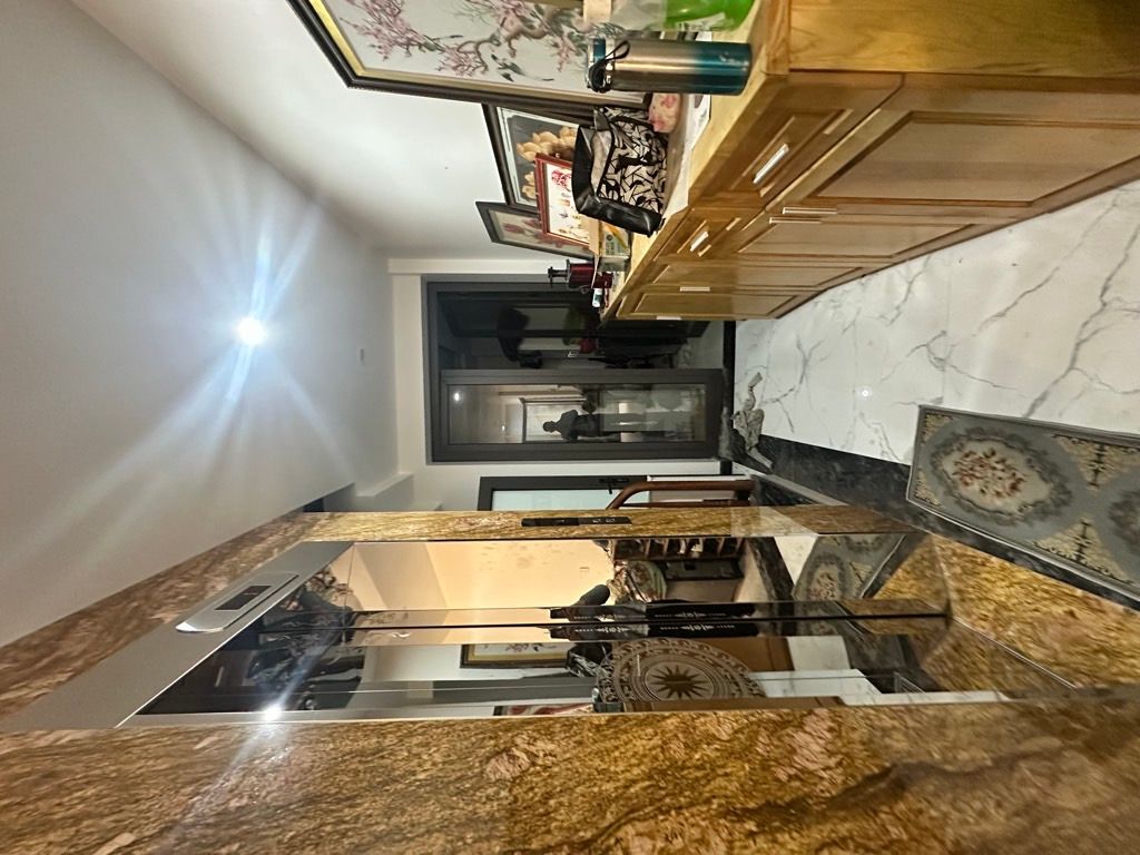 Bán nhà Đông Thiên - diện tích 63,9m2 6 tầng - Thang máy, gần phố - giá 11,5 tỷ