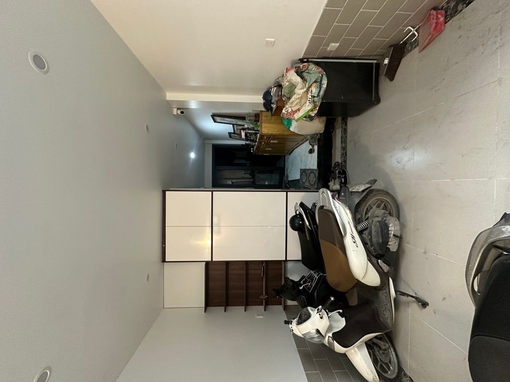 Bán nhà Đông Thiên - diện tích 63,9m2 6 tầng - Thang máy, gần phố - giá 11,5 tỷ