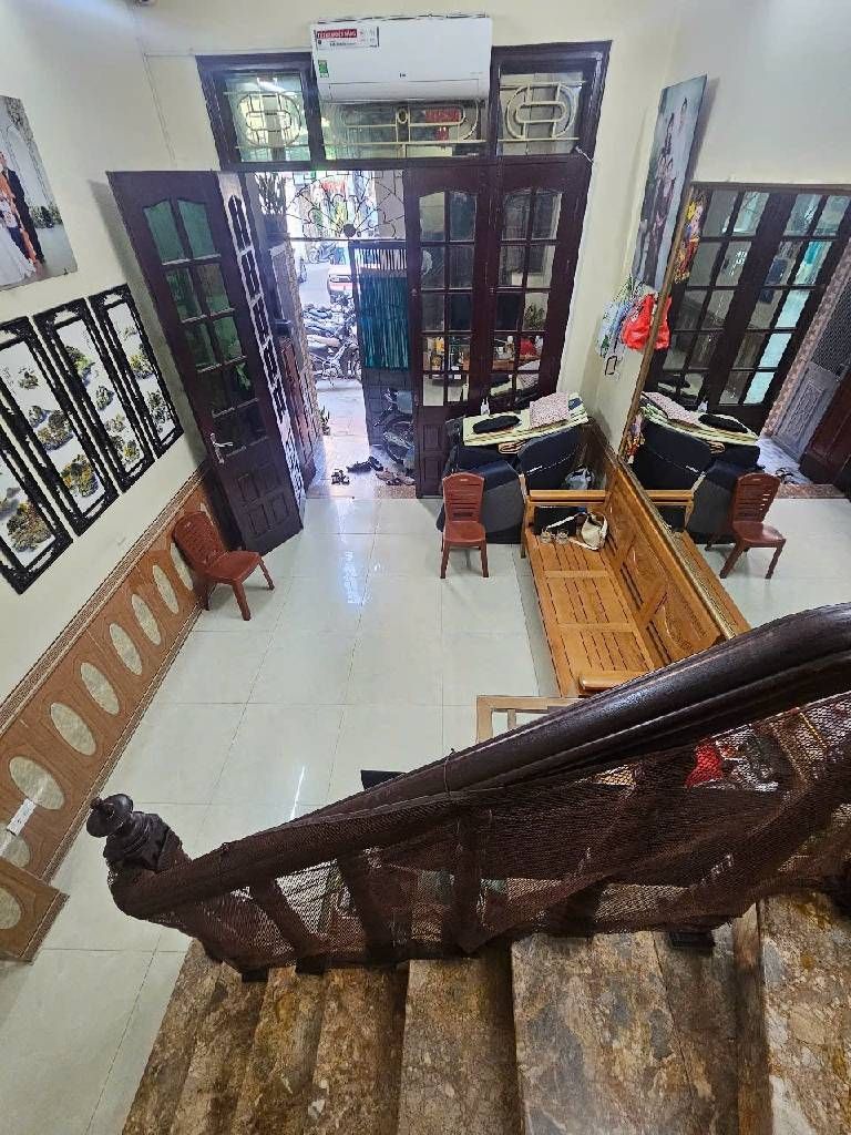 Bán nhà Kim Giang - diện tích 34.1m2 4 tầng - ô tô tránh - giá 11,5 tỷ