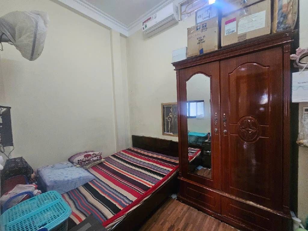 Bán nhà Kim Giang - diện tích 34.1m2 4 tầng - ô tô tránh - giá 11,5 tỷ