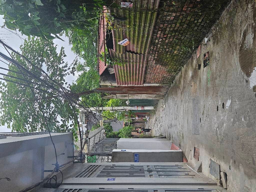 Bán nhà Tân Mai - diện tích 31.8m2 5 tầng - gần ô tô - giá 7,5 tỷ