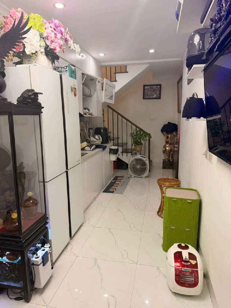 Bán nhà ngõ chợ Khâm Thiên - diện tích 21,4m2 5 tầng - Nhà mới, nội thất xịn - giá 6,8 tỷ