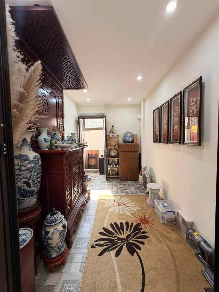 Bán nhà ngõ chợ Khâm Thiên - diện tích 21,4m2 5 tầng - Nhà mới, nội thất xịn - giá 6,8 tỷ