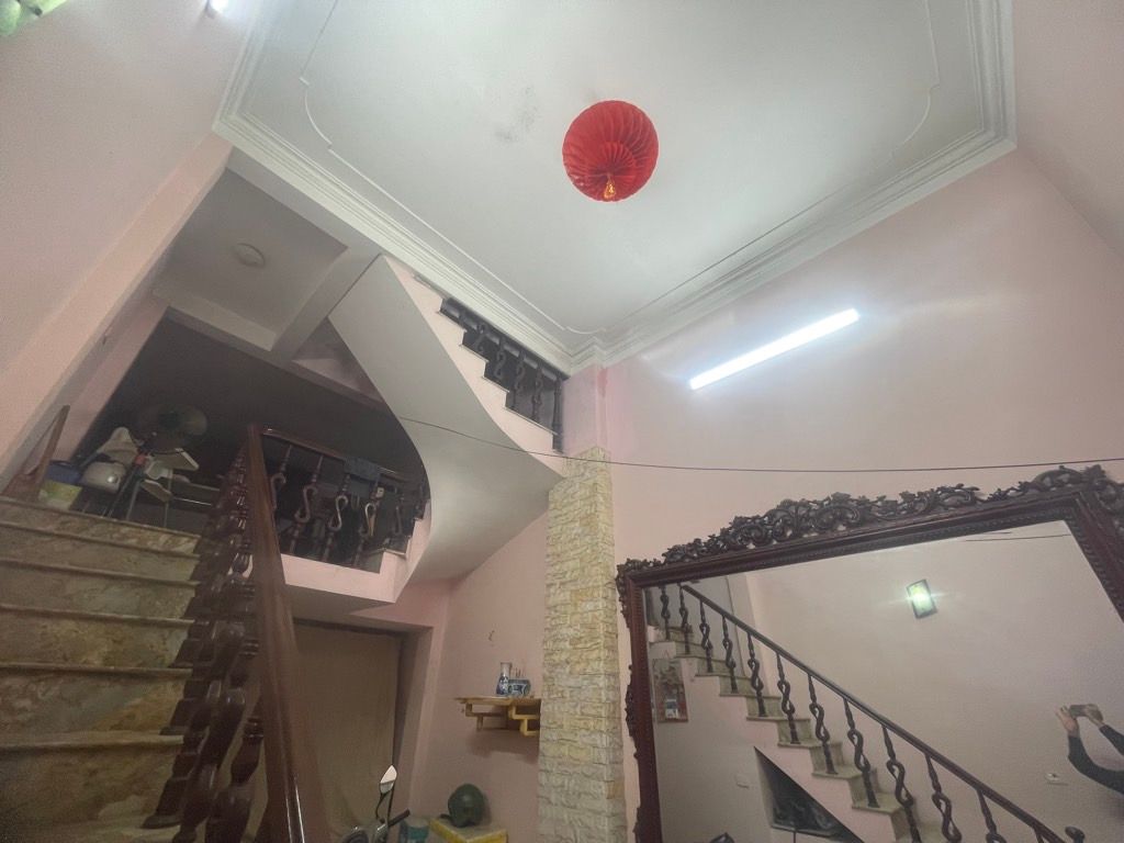 Bán nhà Định Công Thượng - diện tích 31m2 5 tầng - Ô TÔ TRÁNH KINH DOANH - giá 6 tỷ