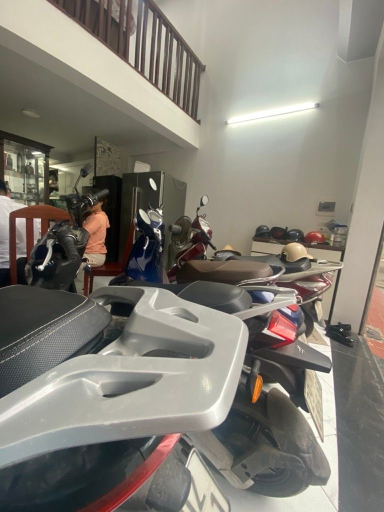 Bán nhà Bằng Liệt - diện tích 36m2 5 tầng - Lô góc, trước nhà thoáng sáng - giá 8,6 tỷ