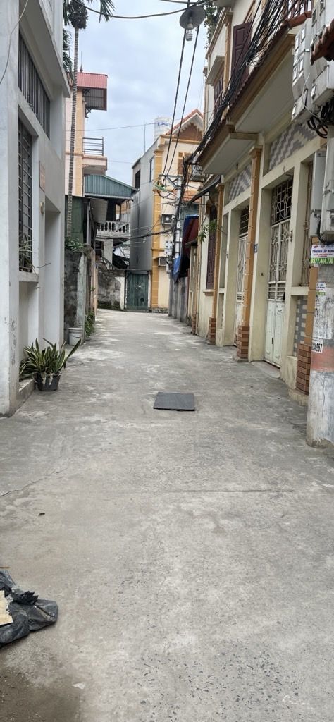 Bán nhà Thuý Lĩnh - diện tích 49,6m2 5 tầng - Ô TÔ QUA NHÀ - giá 10,6 tỷ