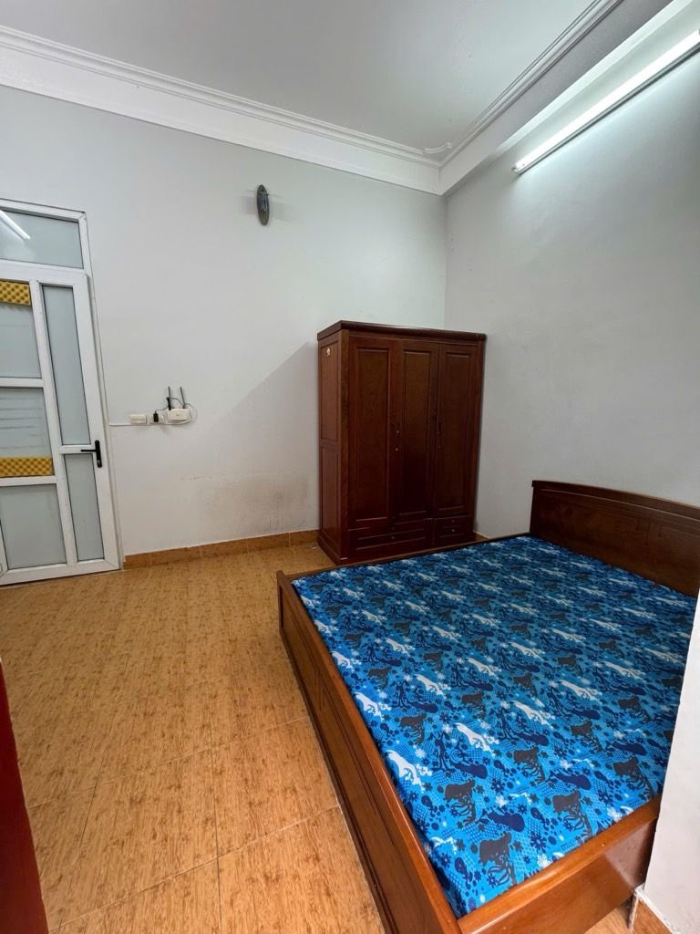 Bán nhà Bùi Xương Trạch - diện tích 62.7m2 5 tầng - Nhà khung cột bê tông chắc chắn - giá 12,4 tỷ