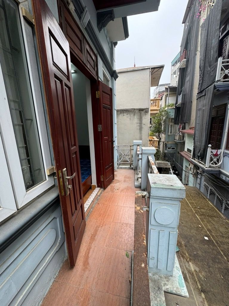 Bán nhà Bùi Xương Trạch - diện tích 62.7m2 5 tầng - Nhà khung cột bê tông chắc chắn - giá 12,4 tỷ