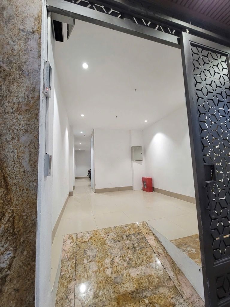 Bán nhà Phan Đình Giót - diện tích 37m2 6 tầng - Thang máy - giá 10,9 tỷ