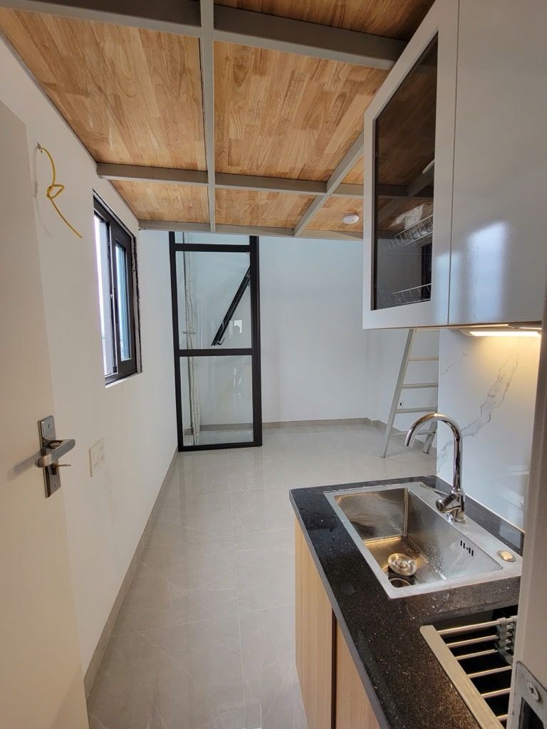 Bán nhà Phan Đình Giót - diện tích 37m2 6 tầng - Thang máy - giá 10,9 tỷ