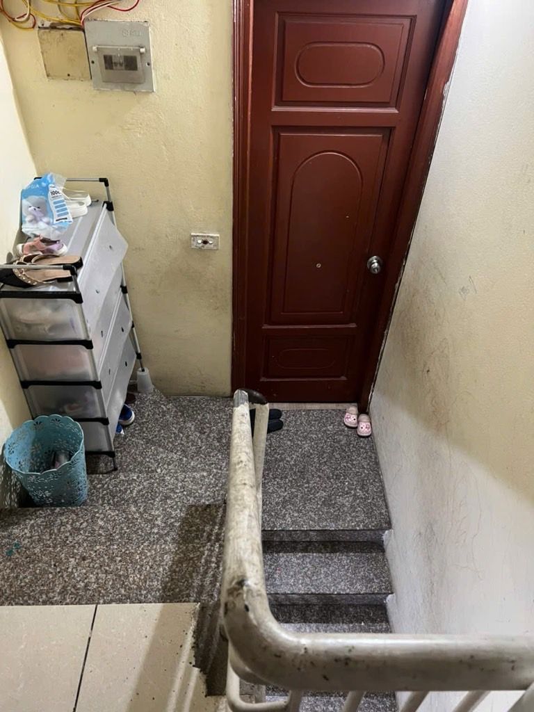 Bán nhà Hoàng Cầu - diện tích 72m2 3 tầng - Mặt phố kinh doanh đỉnh - giá 16 tỷ