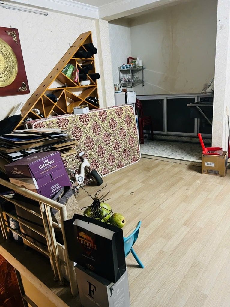 Bán nhà Hoàng Cầu - diện tích 72m2 3 tầng - Mặt phố kinh doanh đỉnh - giá 16 tỷ