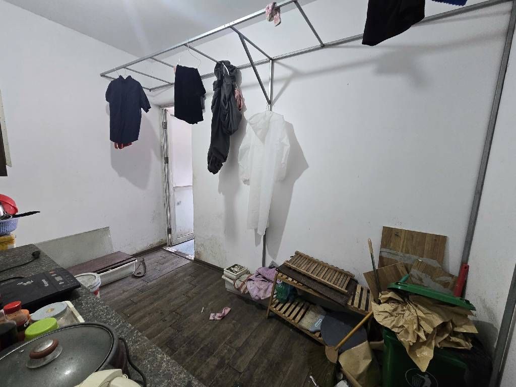 Bán nhà Hạ Đình - diện tích 206.1m2 11 tầng - Căn góc, cho thuê 7 phòng - giá 12,8 tỷ