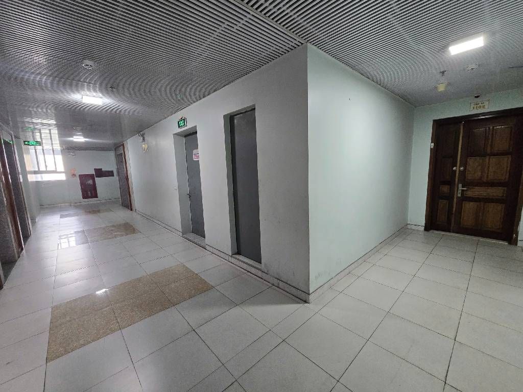 Bán nhà Hạ Đình - diện tích 206.1m2 11 tầng - Căn góc, cho thuê 7 phòng - giá 12,8 tỷ