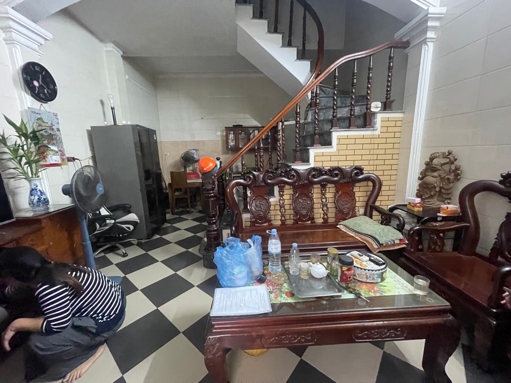 Bán nhà Nguyễn Văn Viên - diện tích 86.7m2 3 tầng - gần phố - giá 18,3 tỷ