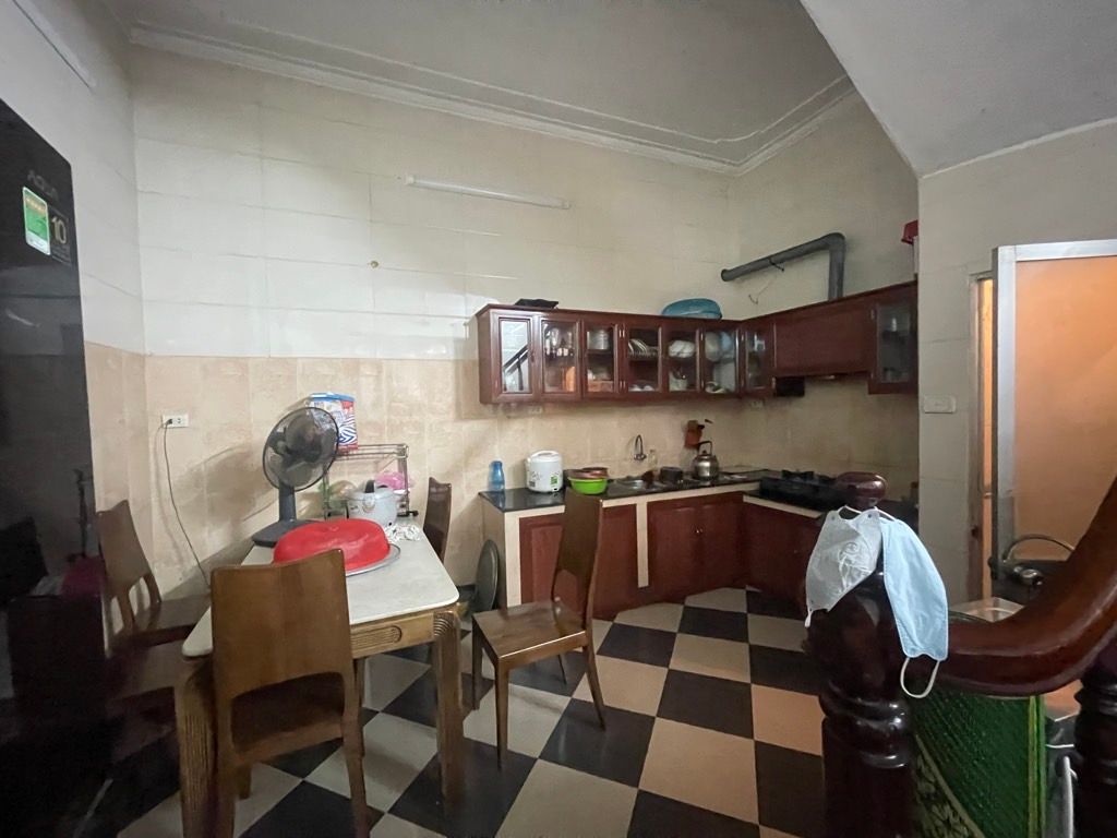 Bán nhà Nguyễn Văn Viên - diện tích 86.7m2 3 tầng - gần phố - giá 18,3 tỷ